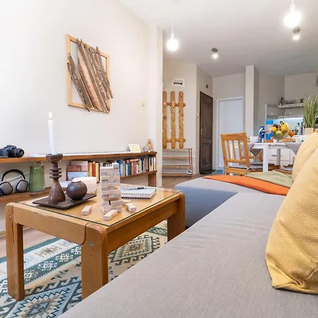 Chic Urban Getaway In Center By Flat Mаnager דירה