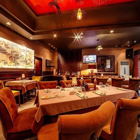 Chic Urban Getaway In Center By Flat Mаnager * פלובדיב