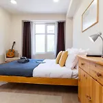 Διαμέρισμα Chic Urban Getaway In Center By Flat Mаnager Φιλιππούπολη