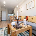Διαμέρισμα Chic Urban Getaway In Center By Flat Mаnager