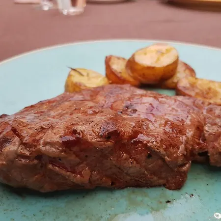 Daire Chic Urban Getaway In Center By Flat Mаnager *