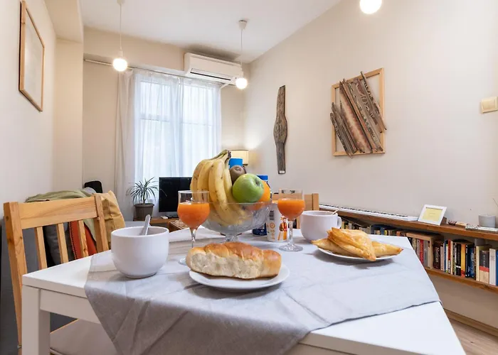 Chic Urban Getaway In Center By Flat Mаnager Φιλιππούπολη