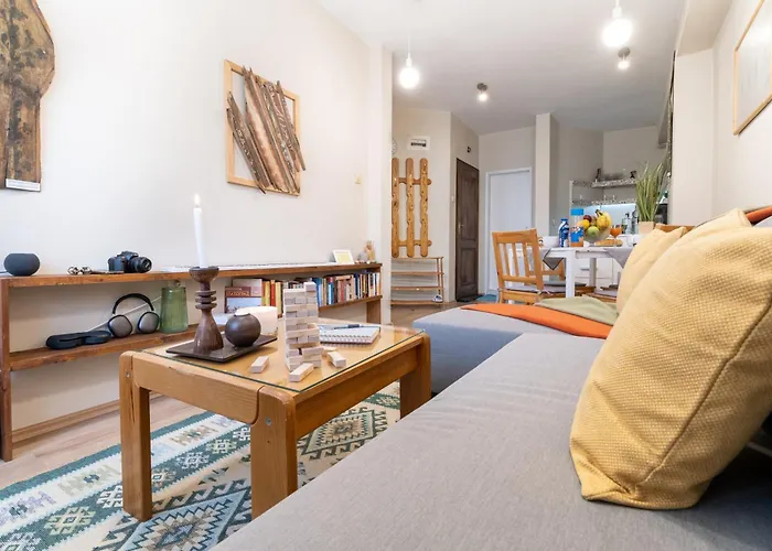 Chic Urban Getaway In Center By Flat Mаnager アパート