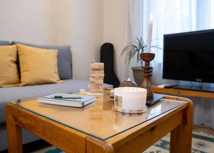 Chic Urban Getaway In Center By Flat Mаnager * Φιλιππούπολη