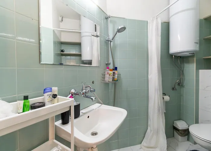 Chic Urban Getaway In Center By Flat Mаnager アパート *